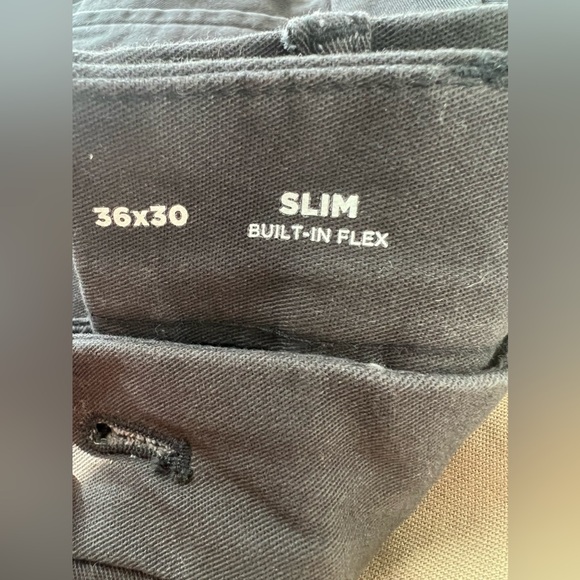 Old Navy Men’s Slim Built-In Flex Rotation Chino NWT 36x30 - Dark Gray - Picture 3 of 4